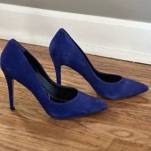 Charles David Blue Suede Pumps